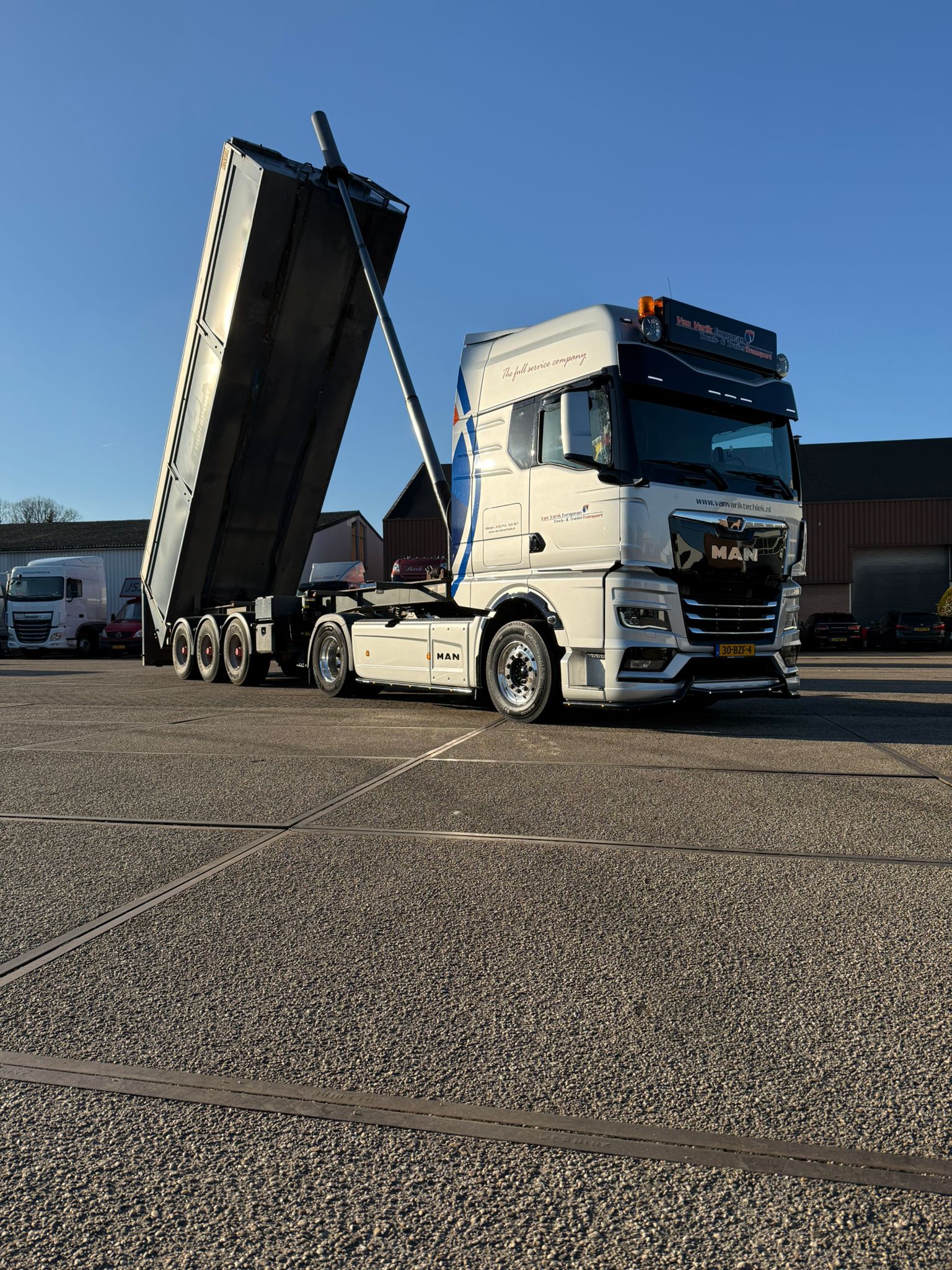 Truck Trailer Transport